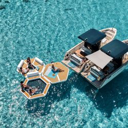 23208-23207-23163-action-07-yachtbeach-platforms